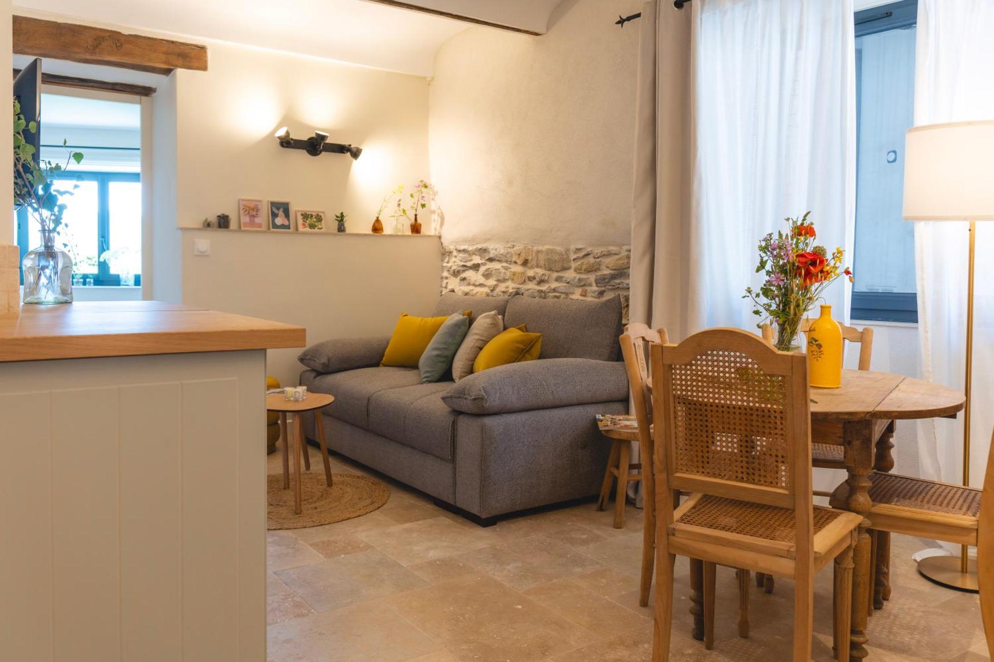 Les Terres Aoyama Hotel Saint Julien Les Rosiers Luaran gambar
