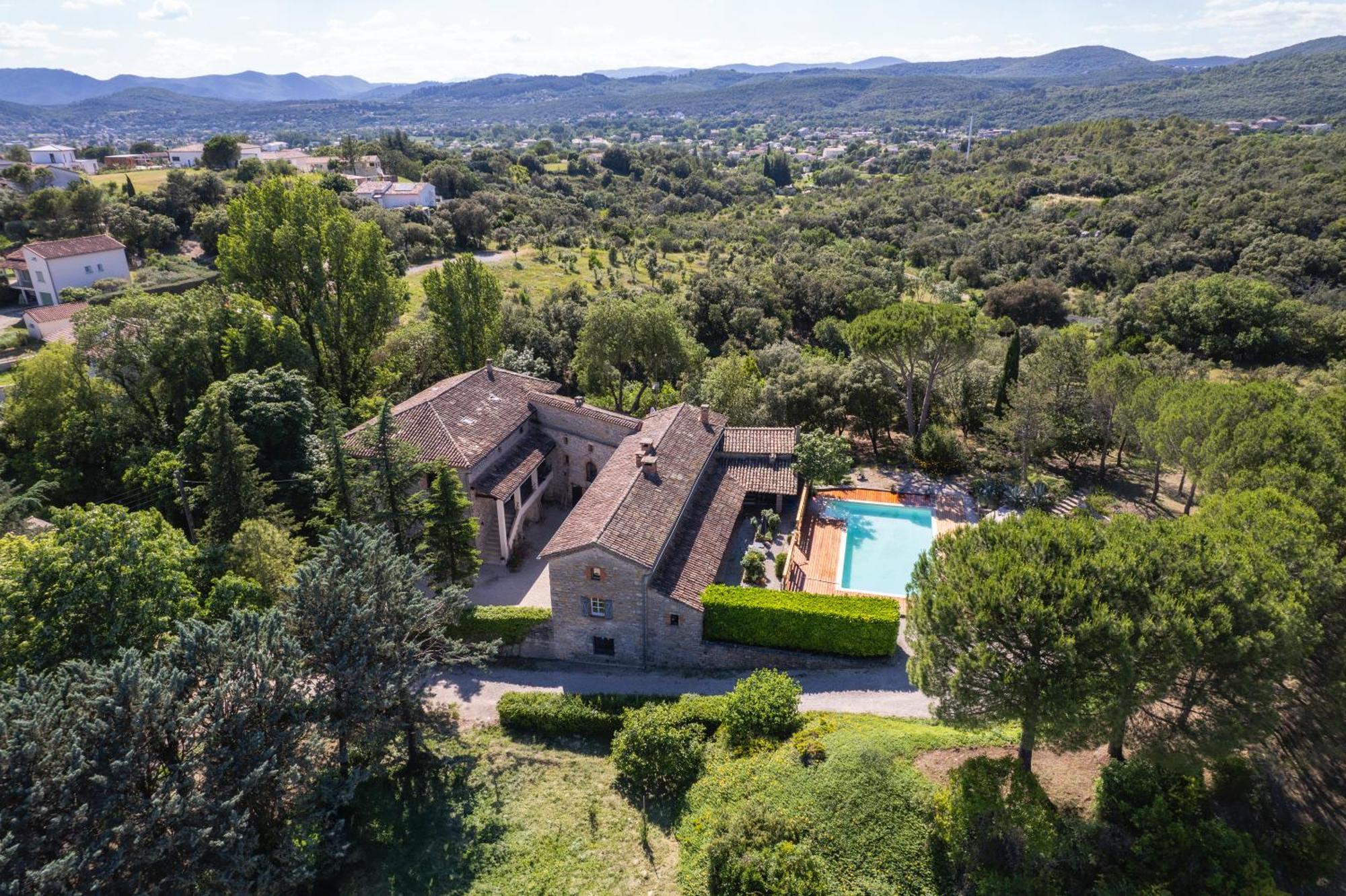 Les Terres Aoyama Hotel Saint Julien Les Rosiers Luaran gambar