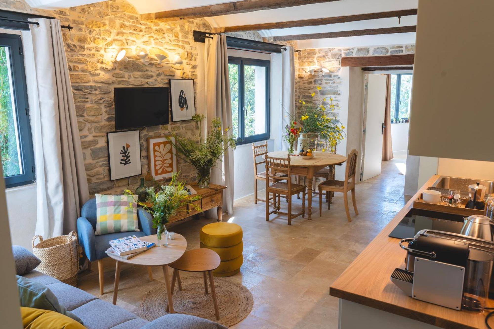 Les Terres Aoyama Hotel Saint Julien Les Rosiers Luaran gambar
