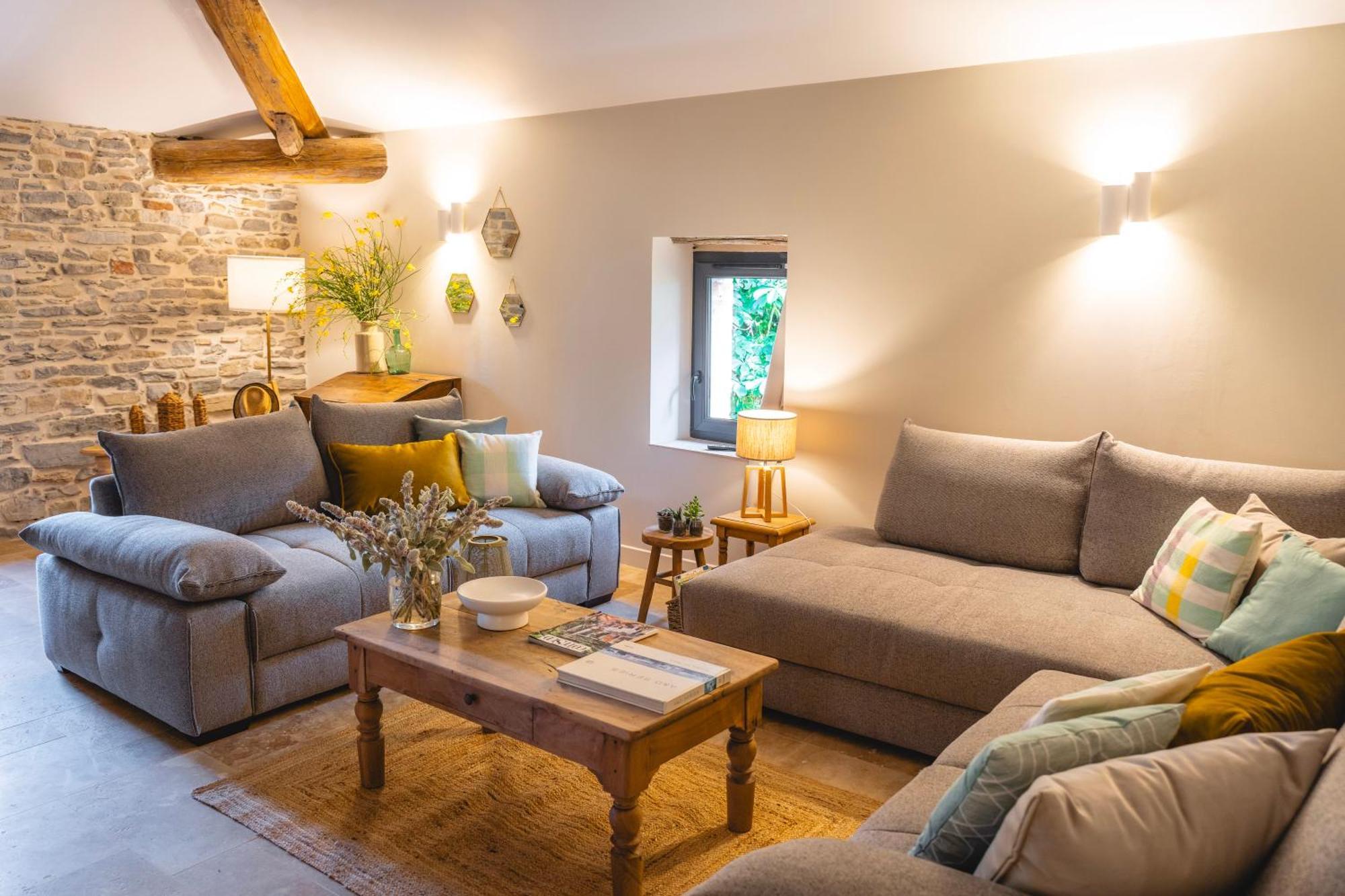 Les Terres Aoyama Hotel Saint Julien Les Rosiers Luaran gambar
